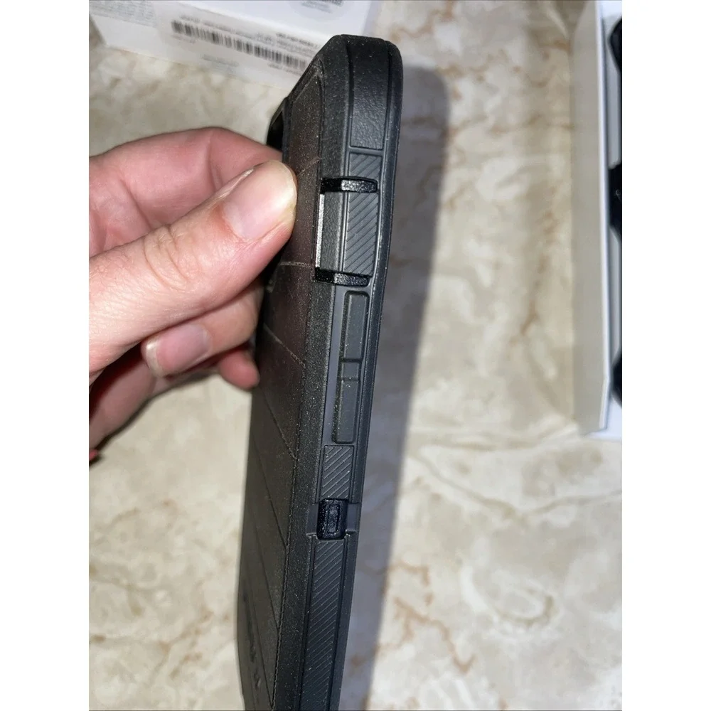 Otterbox Defender Pro iphone 14 plus case drop tested 5G Compatible‎ Material